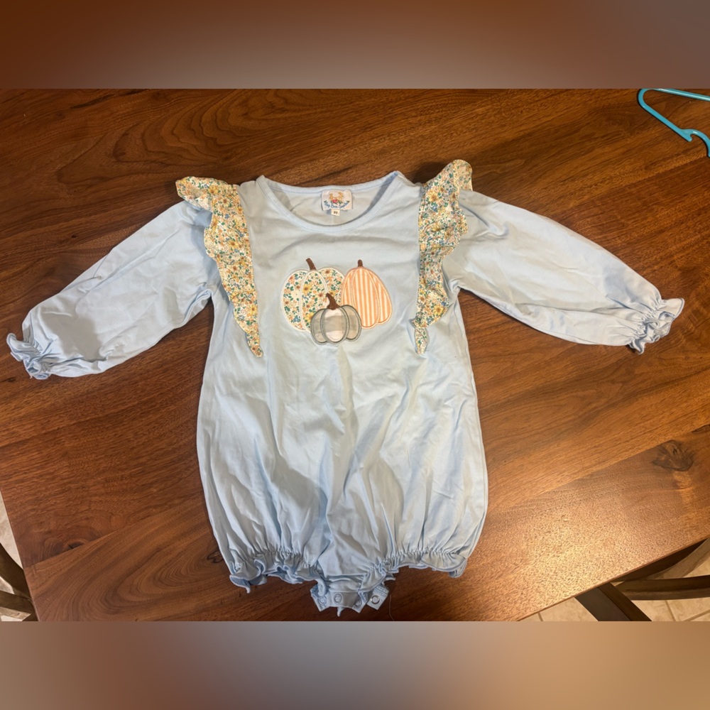 3t busy bee smocks light blue Long Sleeve Romper w/ pumpkins and Floral Accents